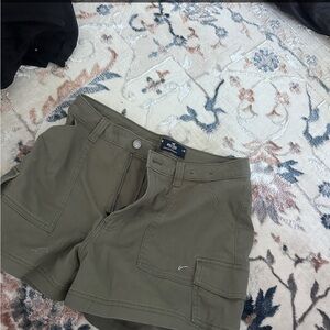 Hollister Khaki Women's Cargo Shorts